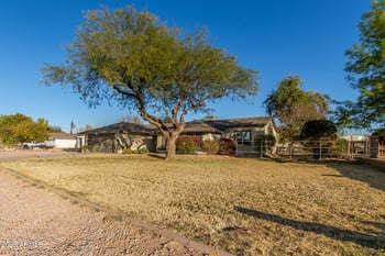 5715 105th Ln, Glendale, AZ 85307