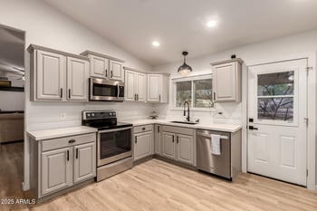 5715 105th Ln, Glendale, AZ 85307