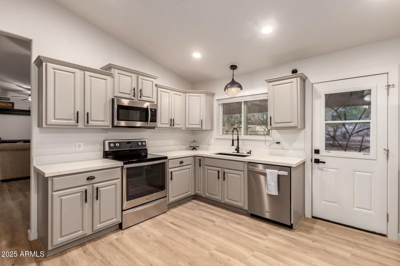 5715 105th Ln, Glendale, AZ 85307