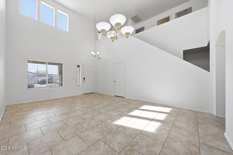 5715 S 17th Ave, Phoenix, AZ 85041