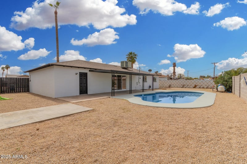 5716 Hazelwood St, Phoenix, AZ 85031