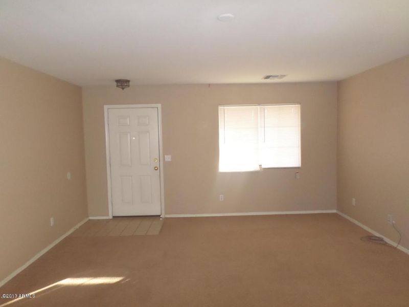 5716 N 74th Ln, Glendale, AZ 85303
