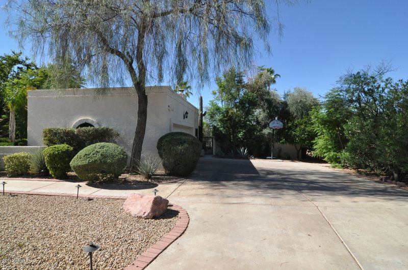 5717 E Almeda Ct, Cave Creek, AZ 85331