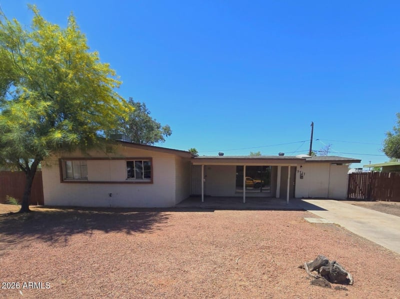5717 W Heatherbrae Dr, Phoenix, AZ 85031