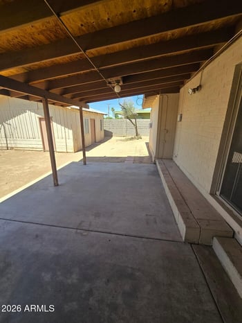 5717 Heatherbrae Dr, Phoenix, AZ 85031
