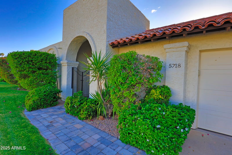 5718 N 72nd Pl, Scottsdale, AZ 85250