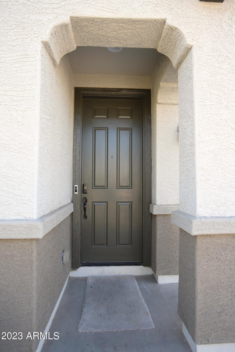 5719 Encinas Ln, Phoenix, AZ 85043