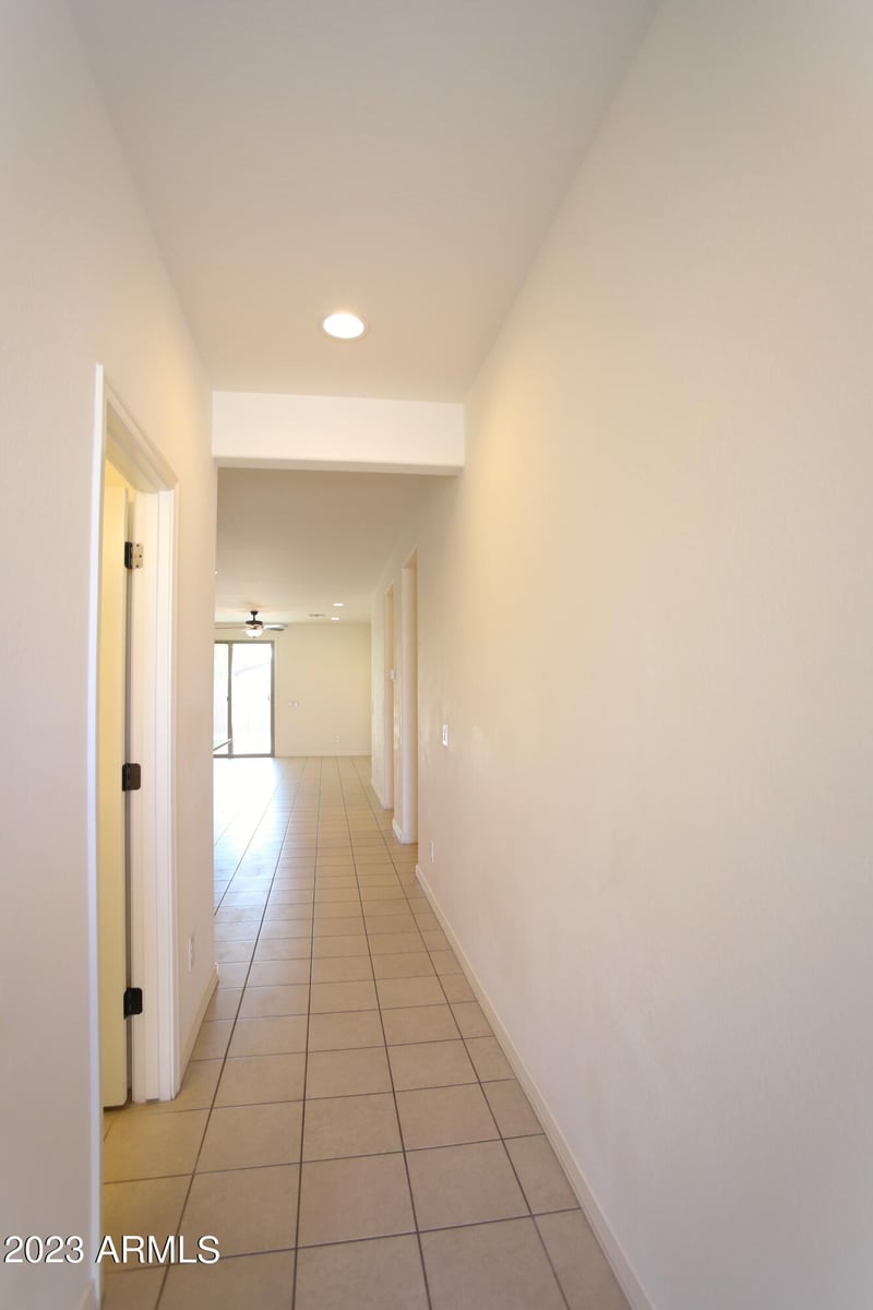 5719 Encinas Ln, Phoenix, AZ 85043