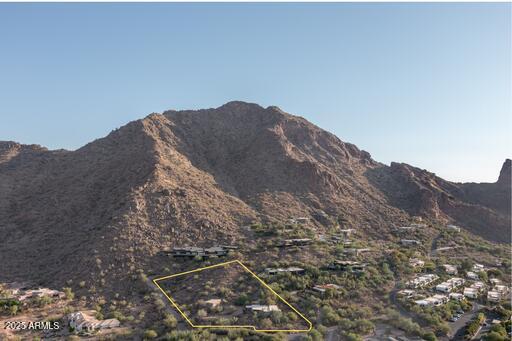 5719 Starlight Way #18, Paradise Valley, AZ 85253