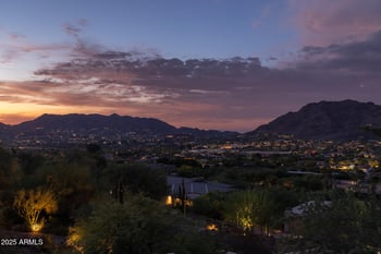 5719 Starlight Way #18, Paradise Valley, AZ 85253