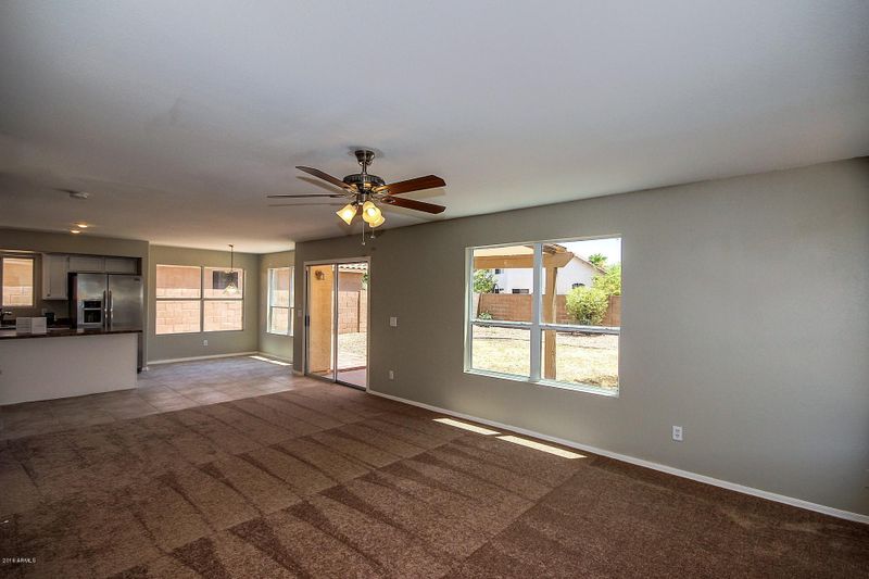 5719 W Cochise Dr, Glendale, AZ 85302