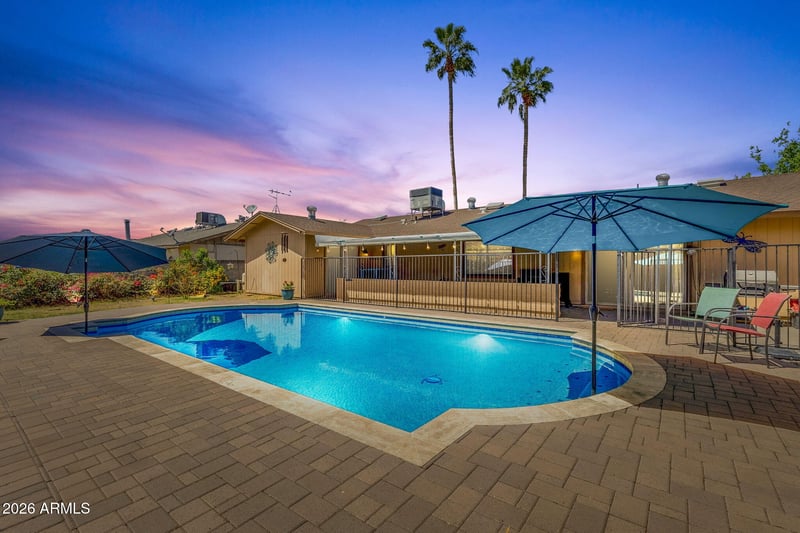 5719 W Zoe Ella Way, Glendale, AZ 85306