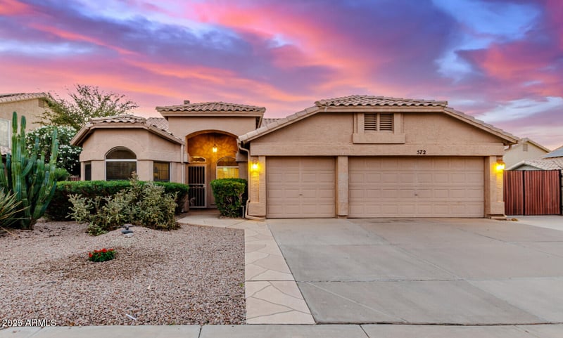 572 Kingston St, Gilbert, AZ 85233