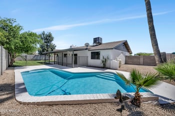 5720 Greenbriar Dr, Glendale, AZ 85308