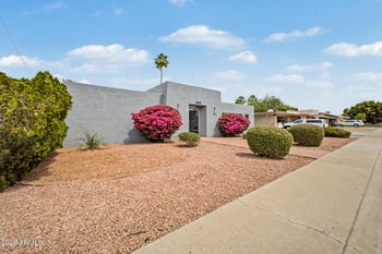 5720 Frier Dr, Glendale, AZ 85301
