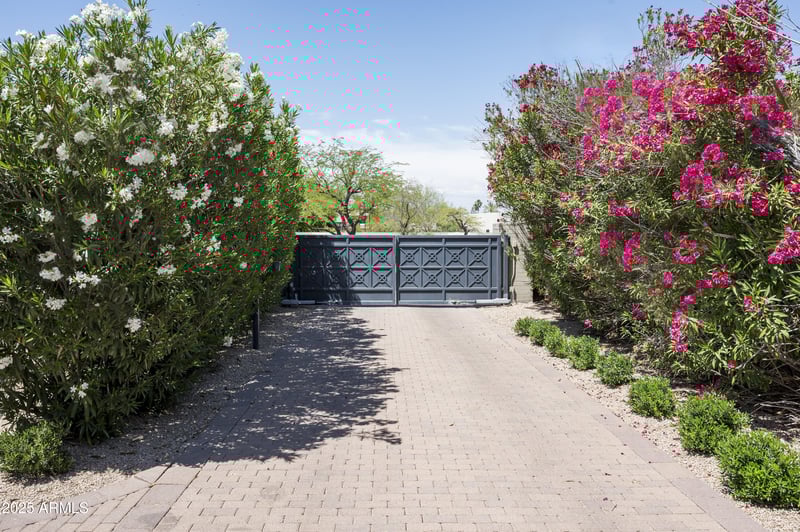 5721 Casa Blanca Dr, Paradise Valley, AZ 85253