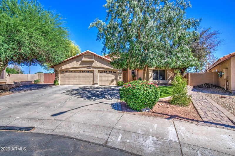 5721 W Ironwood Dr, Glendale, AZ 85302