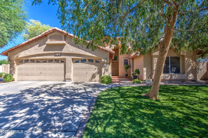 5721 W Ironwood Dr, Glendale, AZ 85302