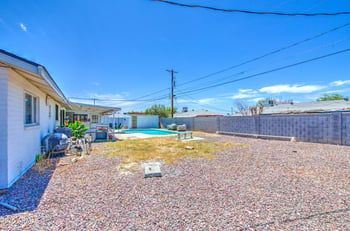 5722 62nd Dr, Glendale, AZ 85301