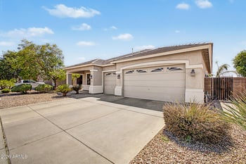 5722 Laguna Dr, Litchfield Park, AZ 85340