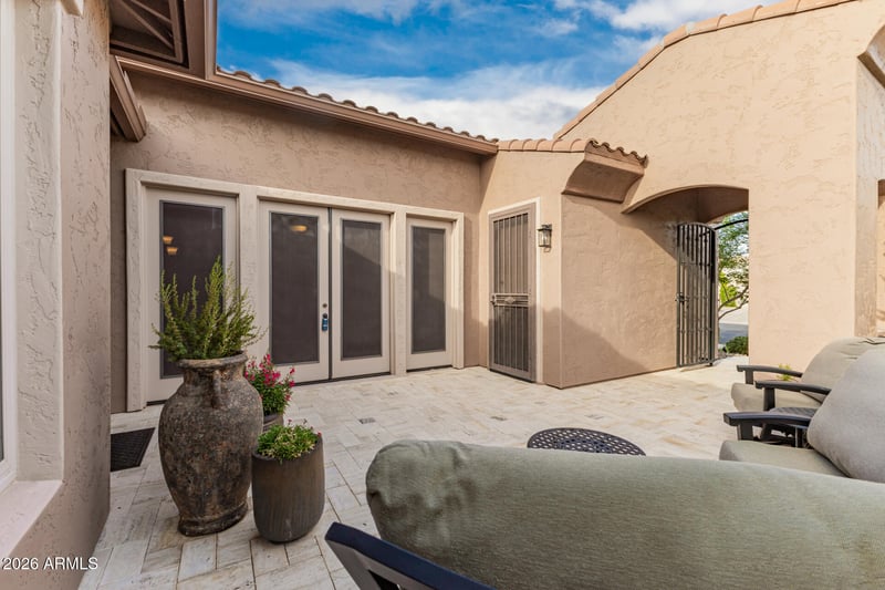 5722 Mesquite Grove Way, Chandler, AZ 85249