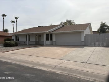 5723 Sunnyslope Ln, Glendale, AZ 85302