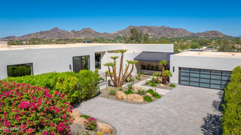 5724 N Echo Canyon Dr, Phoenix, AZ 85018