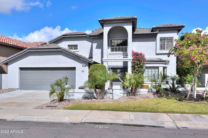 5724 W Abraham Ln, Glendale, AZ 85308