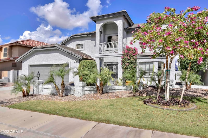 5724 W Abraham Ln, Glendale, AZ 85308