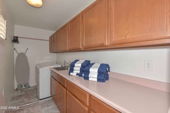 5724 W Abraham Ln, Glendale, AZ 85308