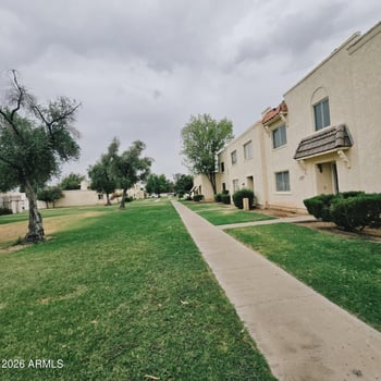 5725 44th Ln, Glendale, AZ 85301