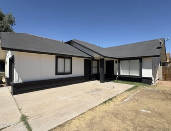 5725 68th Ave, Glendale, AZ 85303
