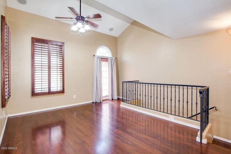 5725 S 21st Pl, Phoenix, AZ 85040