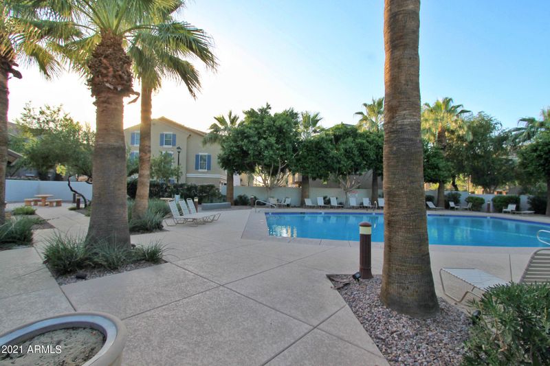 5725 S 21st Ter, Phoenix, AZ 85040