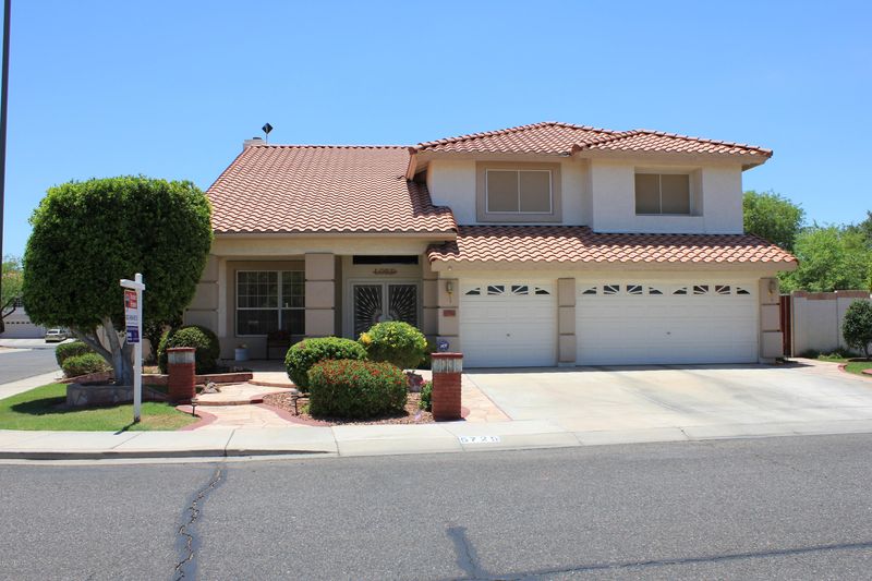5725 W Aster Dr, Glendale, AZ 85304