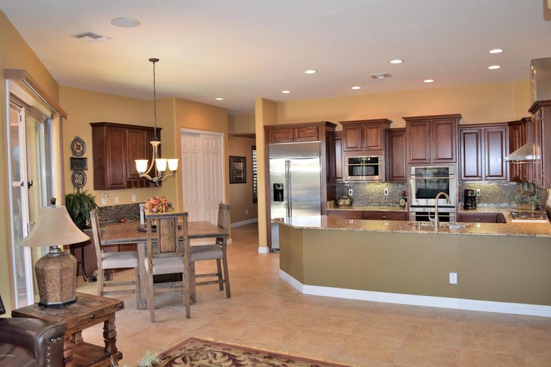 5725 W Bent Tree Dr, Phoenix, AZ 85083