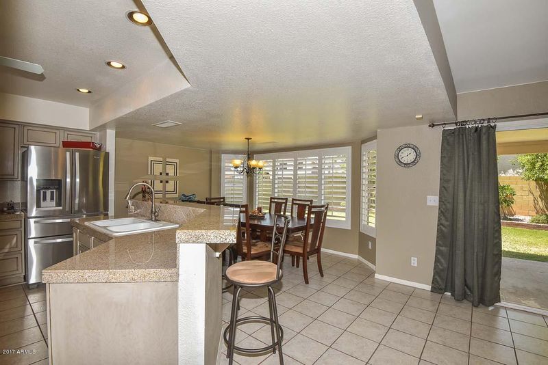 5726 E Hillery Dr, Scottsdale, AZ 85254