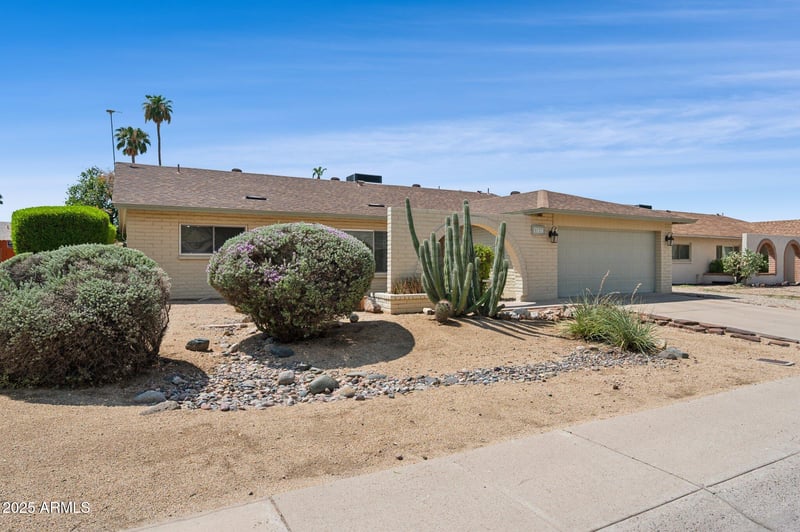 5727 Crocus Dr, Glendale, AZ 85306