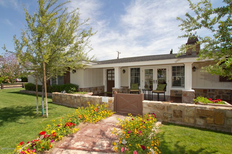 5727 E Monterosa St, Phoenix, AZ 85018