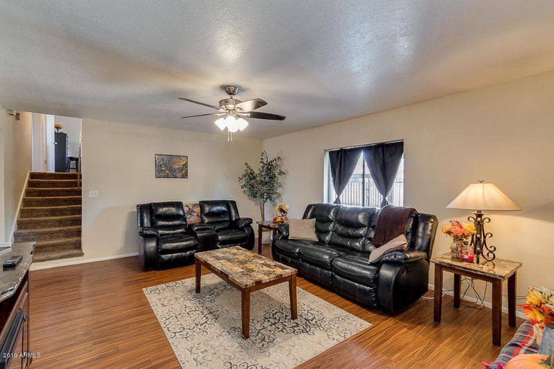5727 N 41st Dr, Phoenix, AZ 85019