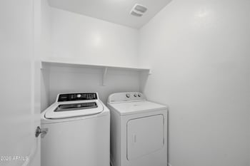5727 35th Pl, Phoenix, AZ 85040