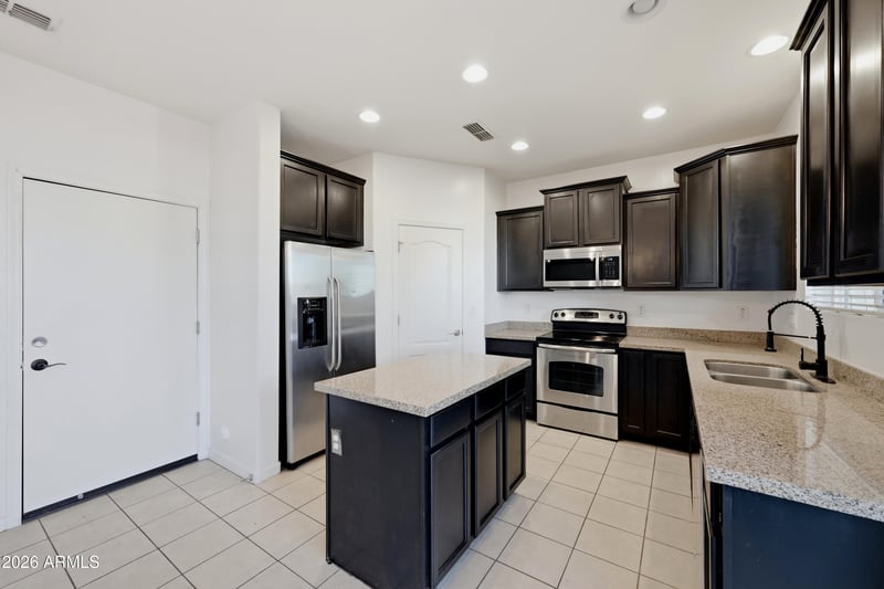 5727 S 35th Pl, Phoenix, AZ 85040