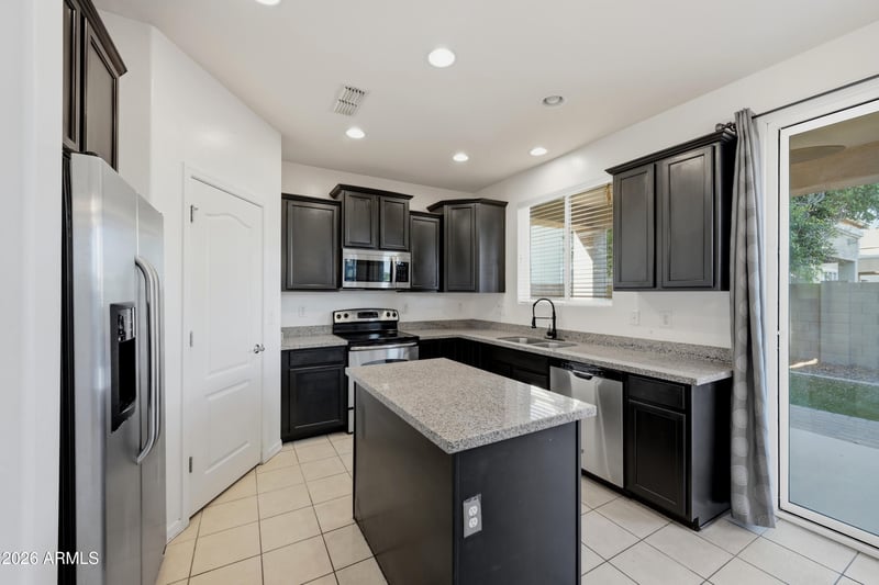 5727 S 35th Pl, Phoenix, AZ 85040