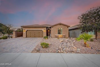 5727 Hemet St, Gilbert, AZ 85298