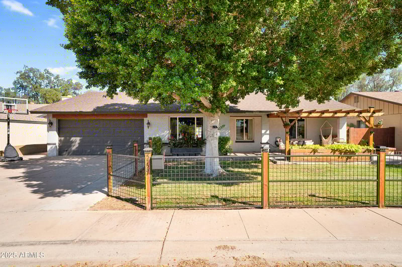 5727 Siesta Ln, Tempe, AZ 85283