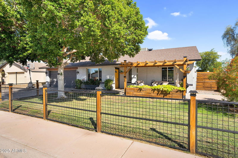 5727 Siesta Ln, Tempe, AZ 85283