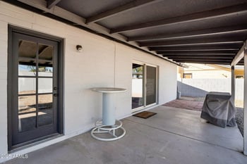 5727 Siesta Ln, Tempe, AZ 85283