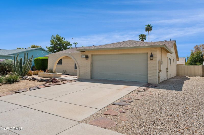 5727 W Crocus Dr, Glendale, AZ 85306