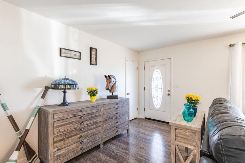 5728 E Des Moines St, Mesa, AZ 85205