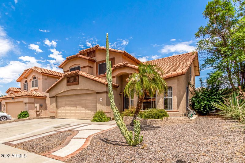 5728 W Cannon Dr, Glendale, AZ 85302
